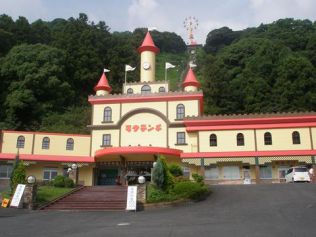 日本にはまだまだ楽しい遊園地がある!旅行で旅先の目的に加えてはいかが?