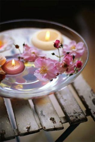 アイデアを生かしたフローティングキャンドルは見ているだけでも幸せ poptie